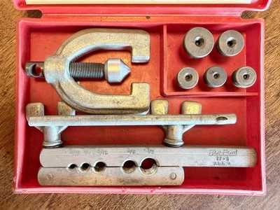 Snap-On TFM-5 Metric Double Flaring Tool Kit  - USA - USED