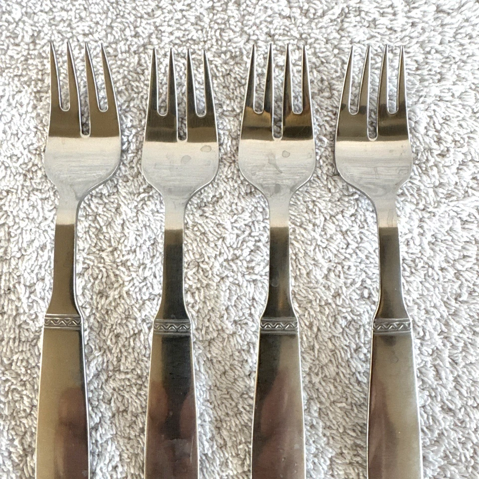 (4) Вилки для салата Gense RANKA-ROYAL 18-8 нержавеющая сталь сделано в Швеции длина 6 7/8 дюйма - Изображение 2 из 4