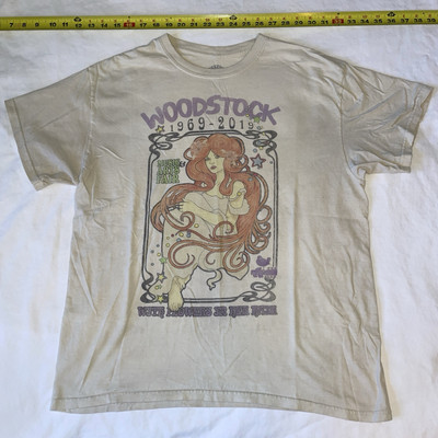 Woodstock 2019 Graphic T-Shirt Size Medium/Large Woman Flowers Beige