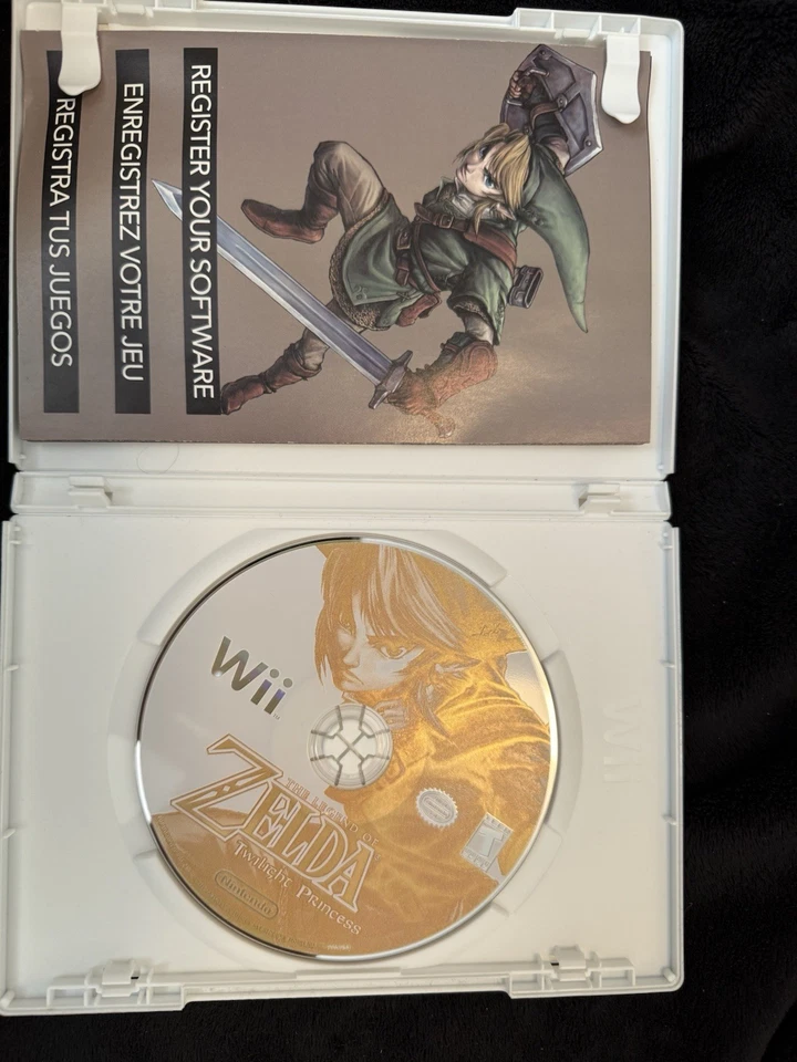 The Legend of Zelda: Twilight Princess Nintendo Wii Link Fantasy Compete - Image 3 of 4