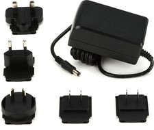 Native Instruments: Alimentatore per Traktor Kontrol S8, Kontrol D2