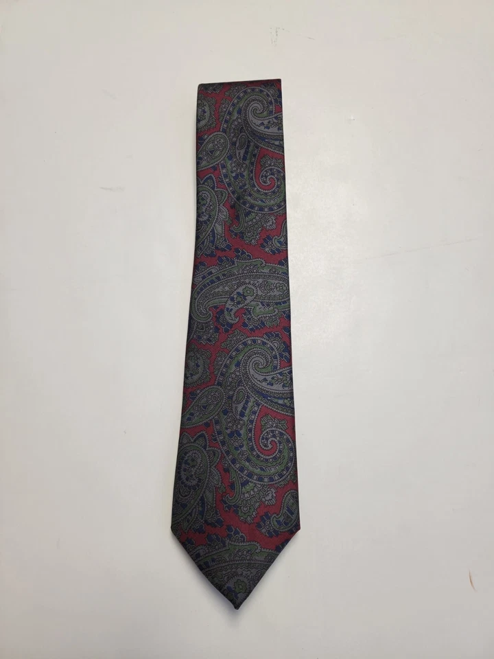 Corbata de Colección Años 90 Burberrys Para Hombre PAISLEY 100% Seda Rojo Verde Azul HECHA EN INGLATERRA Foto 2 de 4