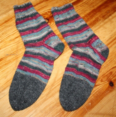 selbstgestrickte Socken * Gr. 33 - 34 * warme Wollsocken Handmade Selfmade