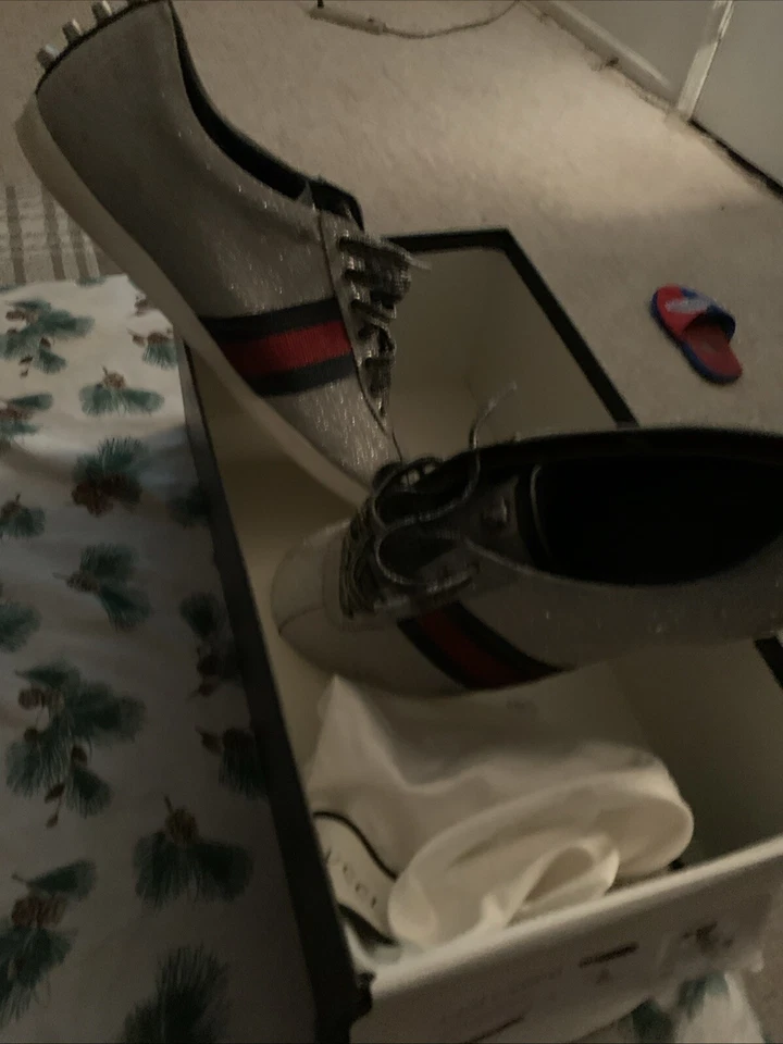 ZAPATILLAS GUCCI BAMBI GLITTER STUD PLATEADAS US 9 Foto 4 de 4