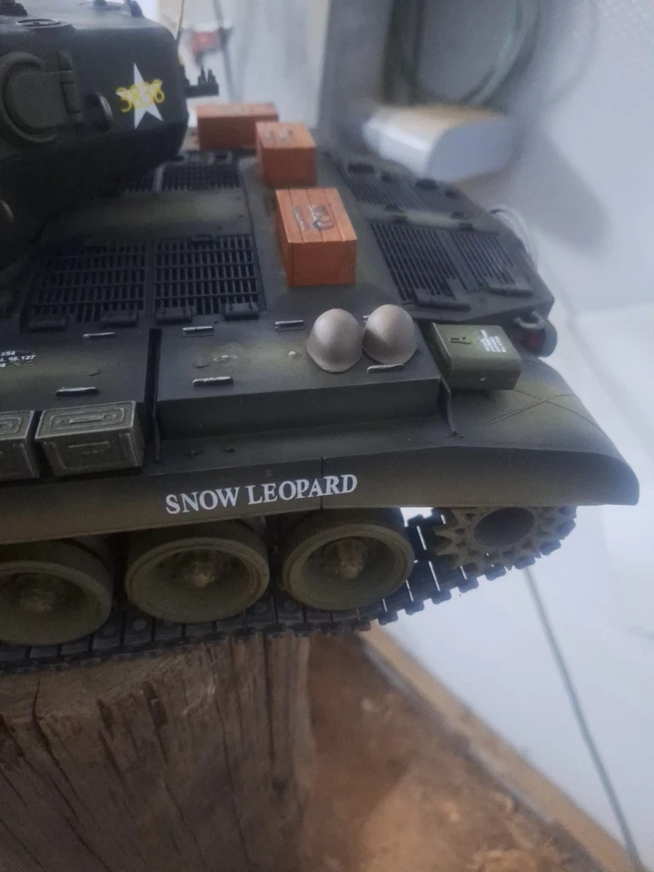 Taigen 1/16 M26 Pershing Snow Leopard Tank - Image 4 of 4