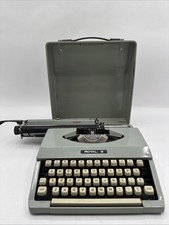 Royal Signet Elite Gray Typewriter with Case thumbnail