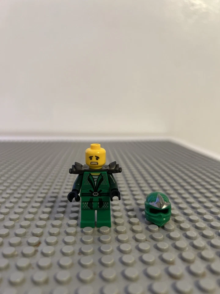 Conjunto Lego Ninjago: Lloyd Zx (9574) aposentado em 2012 (verifique a descrição para detalhes) - Imagem 3 de 4