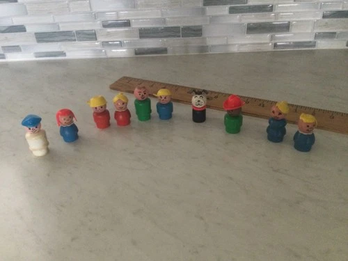 VINTAGE 1970 WOODEN LITTLE PEOPLE FIGURES LOT