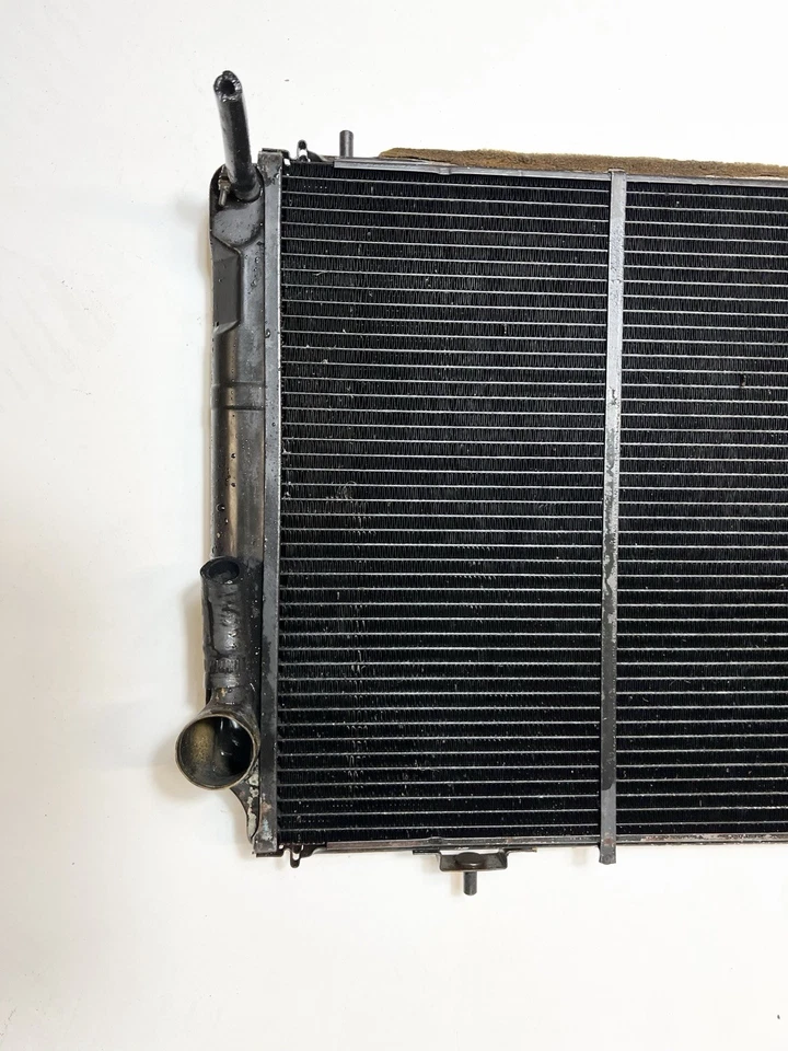 Radiador OEM 82-87 Jaguar XJ6 Serie 3 OEM CAC5064/01 74K micrófonos Foto 2 de 4