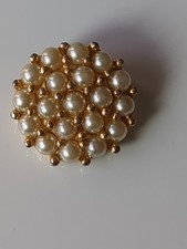 Vintage Faux Pearl Brooch With Star Burst Pattern Gold Tone Beads
