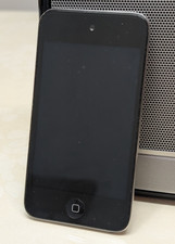 Apple iPod Touch 4th Generation A1367 32 GB - Silver - Working 