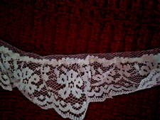 Lace white 1" wide 3.75 per yard 5 yards available
