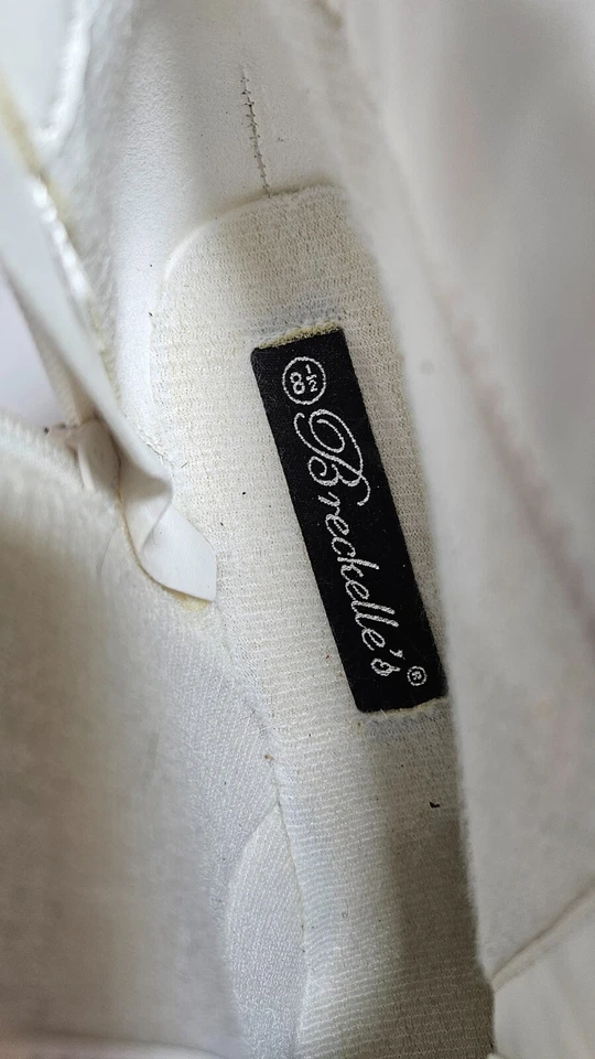 女式二手 Breckelle 白色厚底靴 8.5 码 US — 第 4/4 张图片