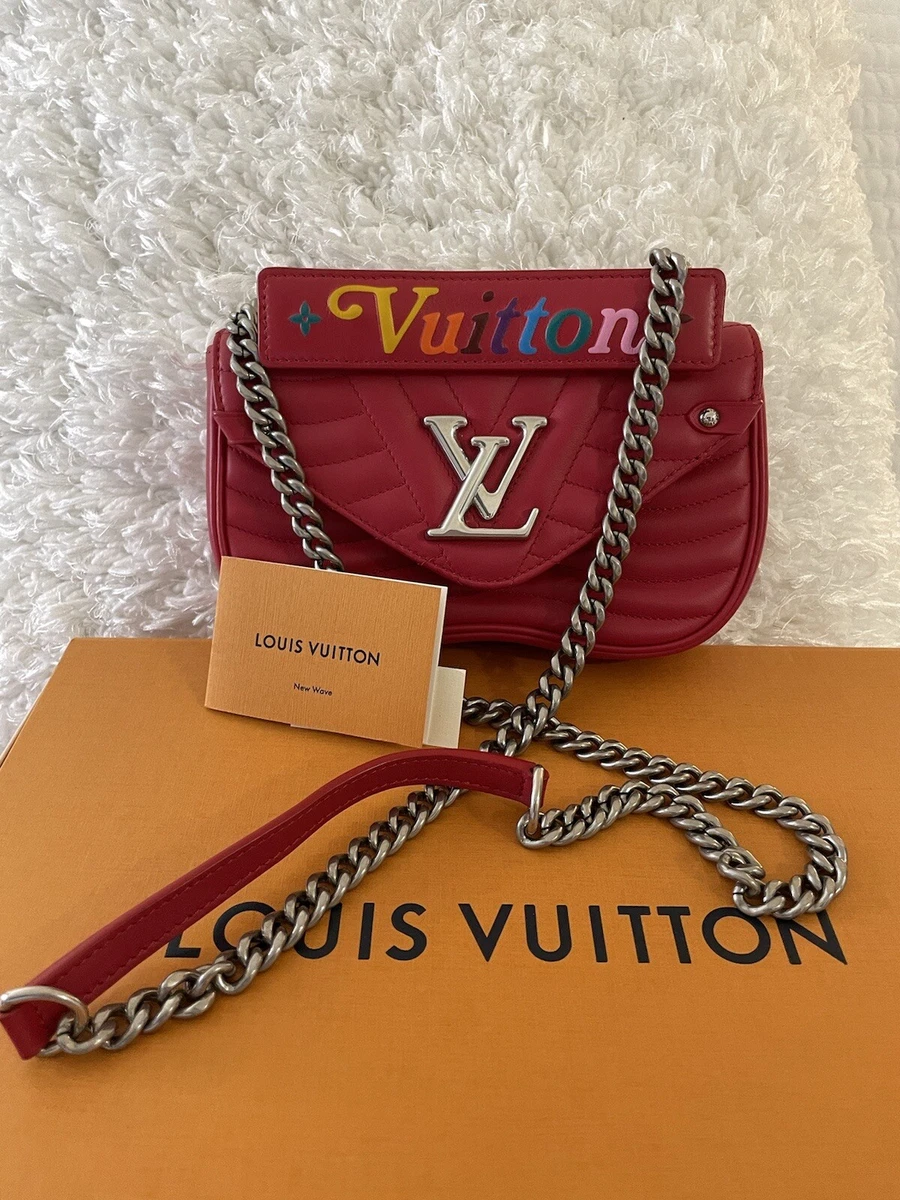 Louis Vuitton New Wave Chain Bag Quilted Leather PM