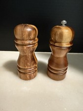 6  Wood Salt Shaker and Pepper Mill Set