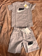 Nike Kids 2-Piece T-Shirt  Shorts Set Heather Gray Black White Logo NWT Size S