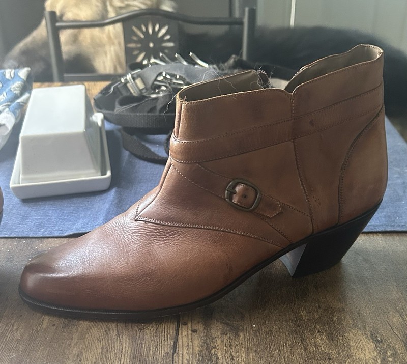 VINTAGE Florsheim Brown Leather Ankle Dress Boots Shoes 9.5 Beatles Zip Short