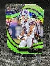 2020 Panini Select - Tyler Bass Field Level Neon Green Prizm Die-Cut #389 Rookie