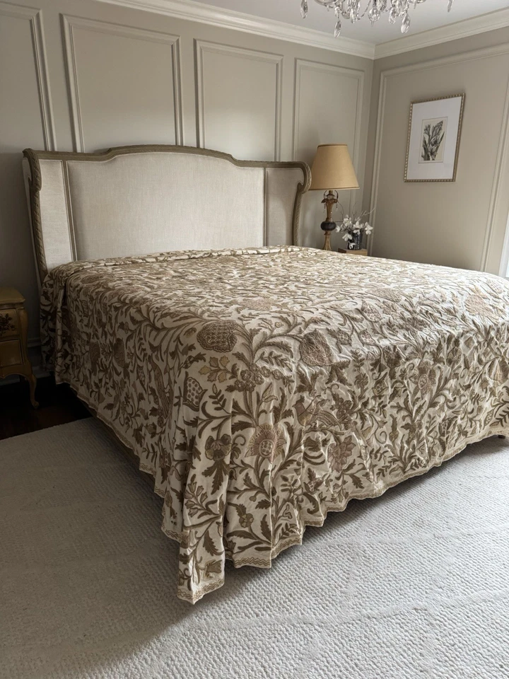 Vtg Handmade Crewel Embroidery Bird Flower Coverlet Bedspread Cotton Wool King - Image 2 of 4