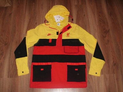 Nike X Liverpool FC Hype Hike Lifestyle Woven Hooded Jacket DD9714