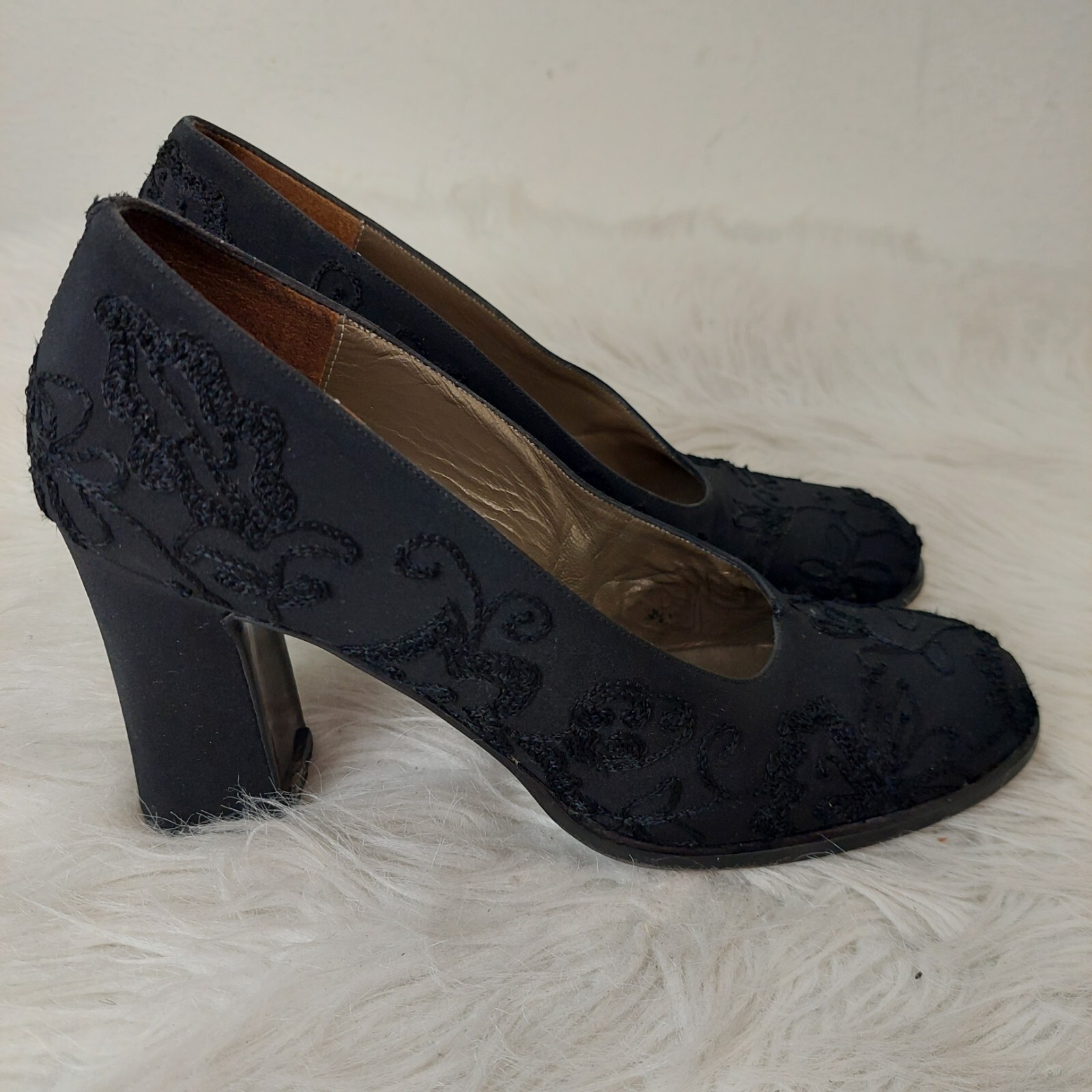 Decolte tacco grosso YSL Yves Saint Laurent taglia 8 M vintage nere ricamate floreali