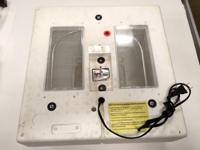 Large Still Air Egg Incubator Hatcher with Thermometer - Analog Control- Vintage