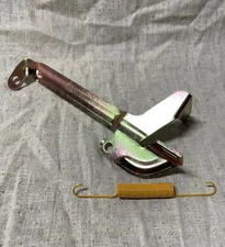 1969 1970 BOSS 302 Mustang Throttle / Accelerator Cable Bracket & Return Spring