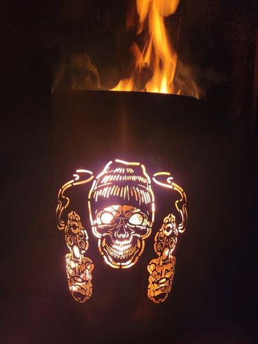 Coole Feuertonne / Feuerkorb mit Motiv " Skull with Guns " - Bild 8 von 12
