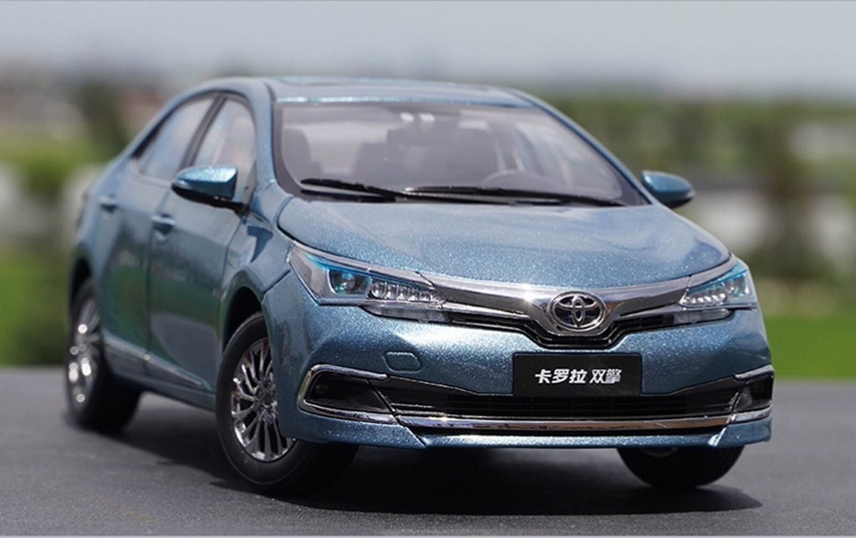【WRC】Toyota Corolla Stellar Blue ミニカー 1/18 Toyota Corolla Hybrid 2017 Blue Diecast Car Model Toy