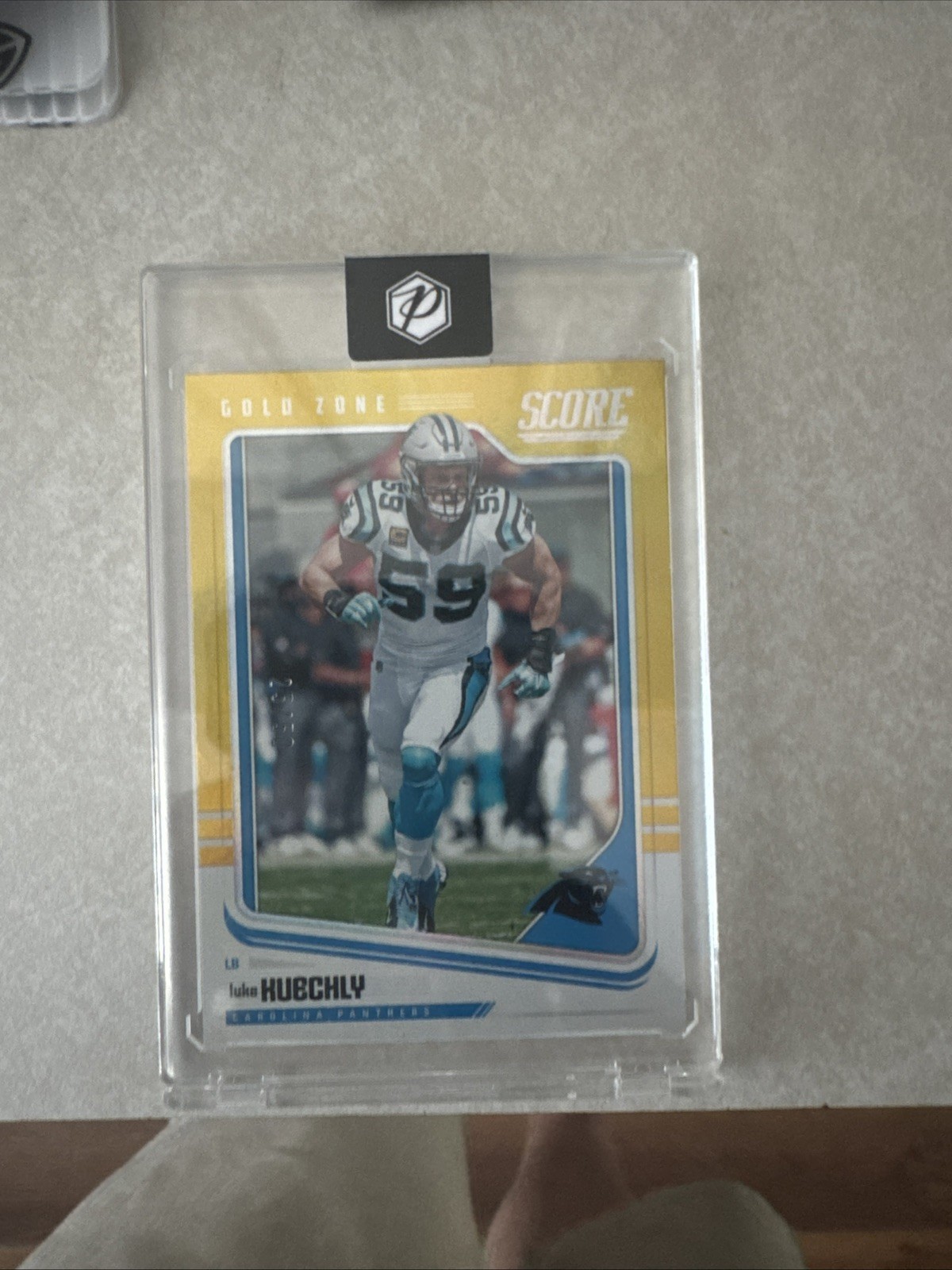 🔥 Luke Kuechly 2018 Panini Score #45 Gold Zone 39/50 🔥 49ers