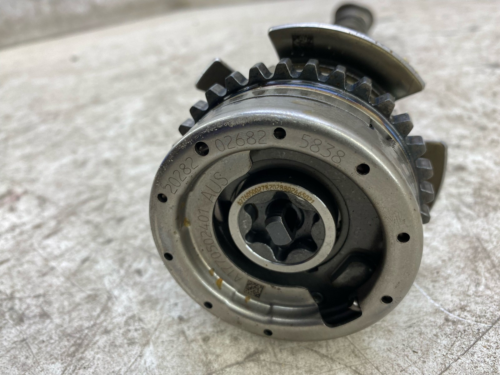 2020-2025 ASTON MARTIN DBX 4.0L V8 M177 LEFT DRIVER SIDE ENGINE EXHAUST CAMSHAFT