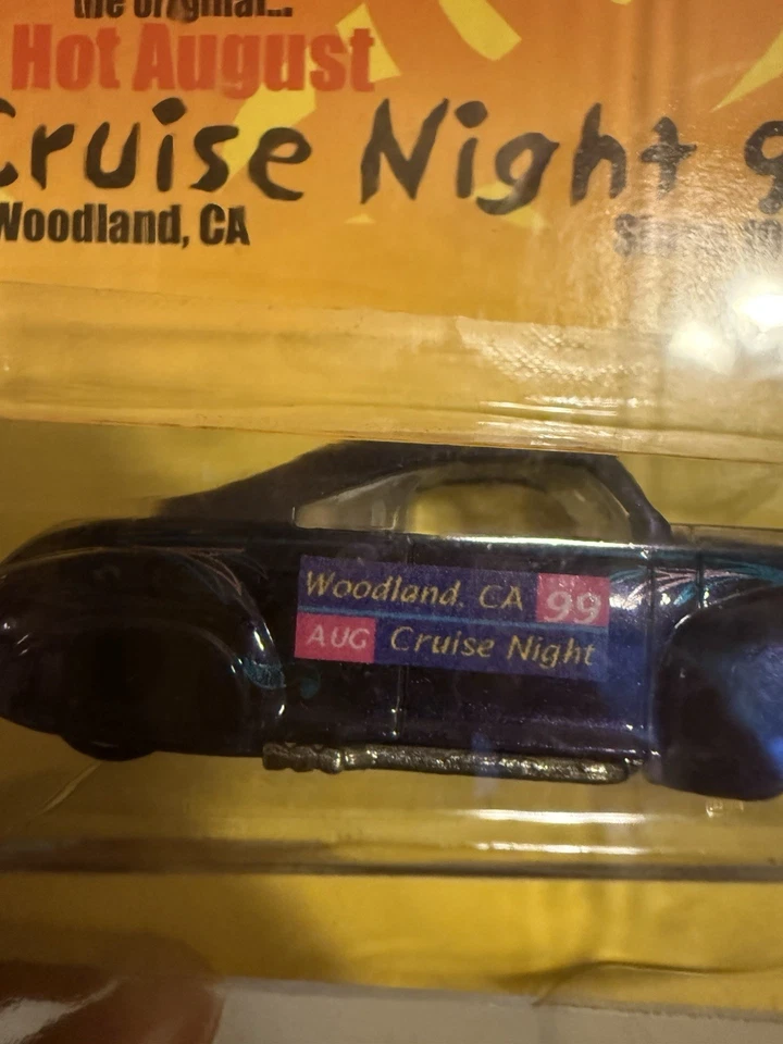 Hot August Nights Woodland Street Cruisers Inc 21st Original 99 (1 de 300) Foto 3 de 4