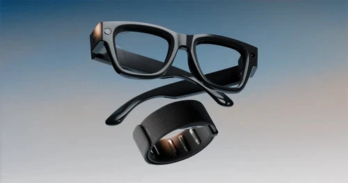 Meta Ray-Ban Display AI Smartglasses Standard Frames - Band Size 1 - Shiny Black