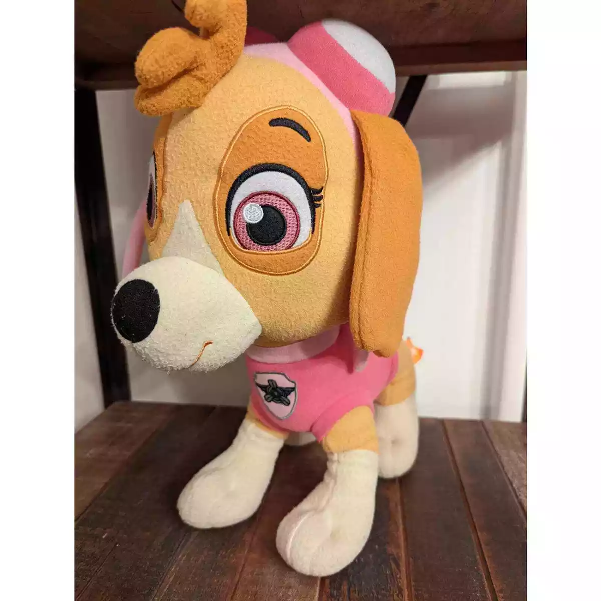 Peluche paw best sale patrol skye