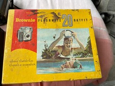 Vintage Kodak Brownie Flashmite 20 Outfit Camera with Original Box  Flash Bulbs