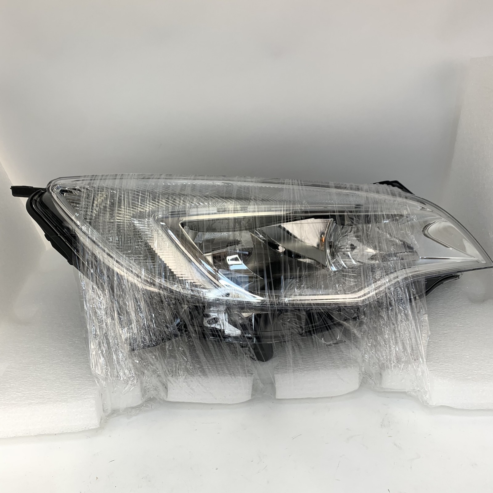 Right Drivers Headlight Lamp H7 With DRL Fits Vauxhall Astra J Mk6 1LG010011341
