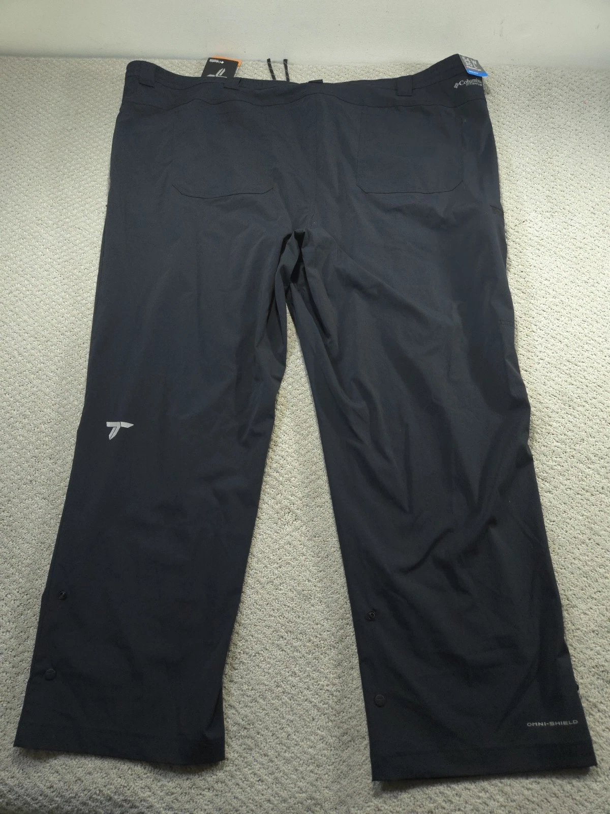 Columbia Pants Mens 54x30 NWT Black Titanium Wanoga Lightweight Hiking Big Tall
