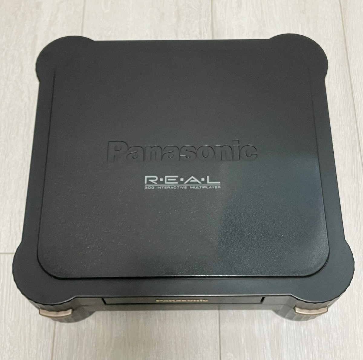 Panasonic 3DO FZ-1 REAL Console W/Controller, Box Good Panasonic 3DO FZ-1 REAL Console W/Controller, Box Good