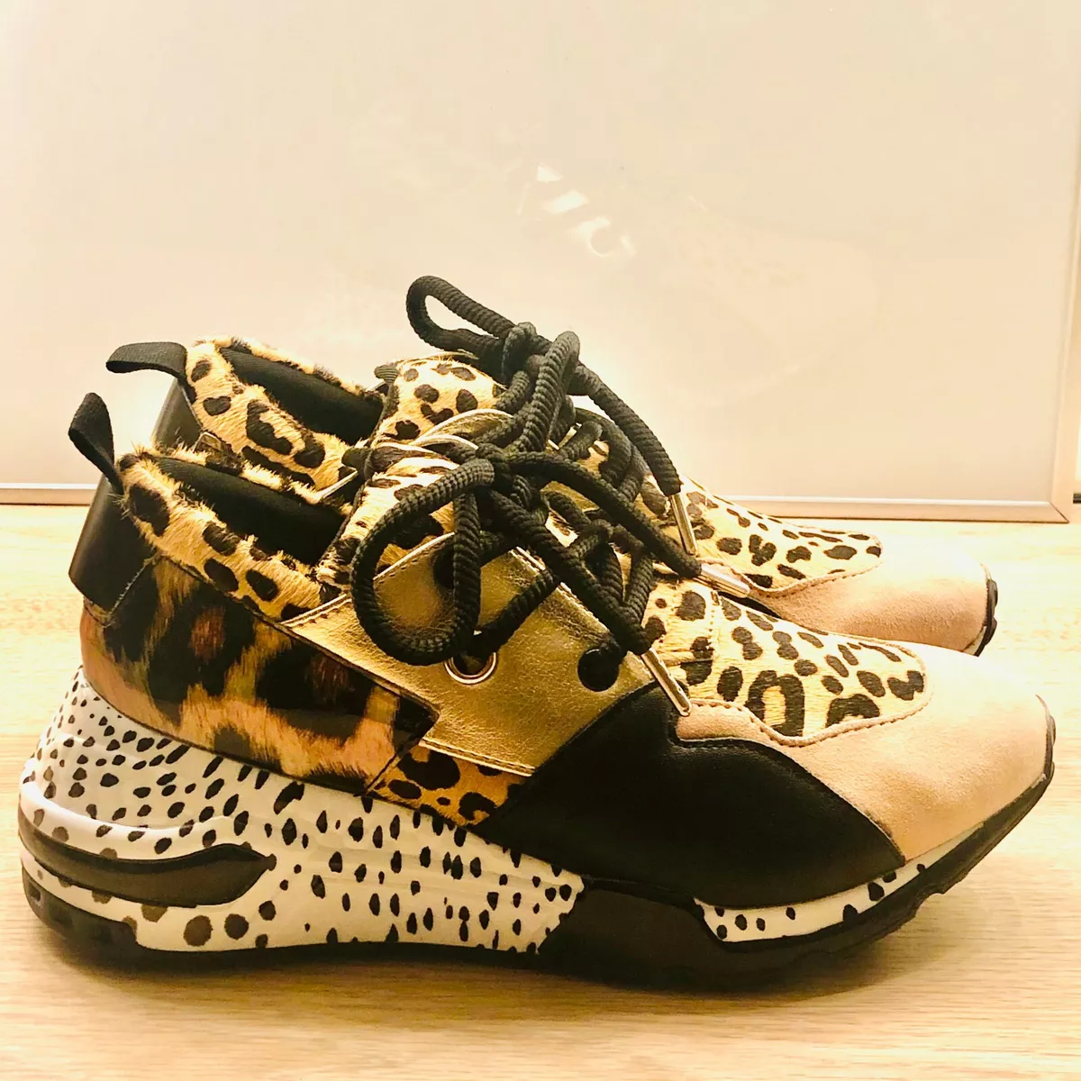 NEW Women s Steve Madden Women s Cliff Low Top Sneaker US Size 7.5