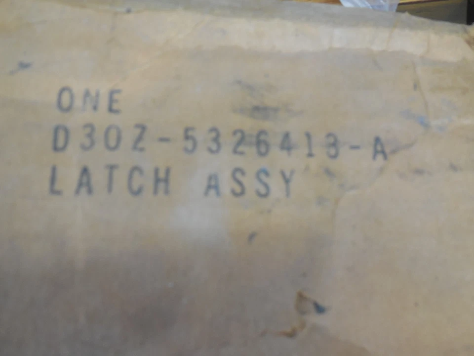 NOS 1973 - 1976 福特都灵后门闩 LH D3OZ-5326413-A — 第 3/3 张图片