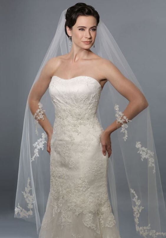 Bel Aire Bridal Veil V7159C Cathedral 108 display picture 3