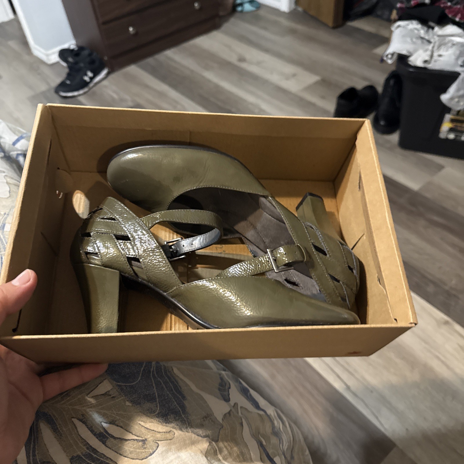 Women's High Heels Size 8.5 Cobb Hil Hill Green