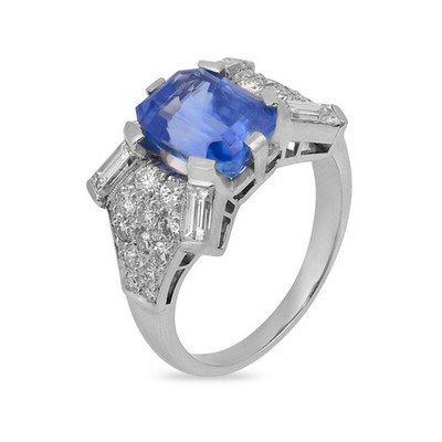 18k White Gold Cocktail Ring with 3.5 ct Sapphire & 4.5 ct Diamonds