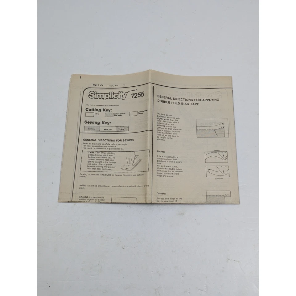 Simplicity 7255 Daisy Kingdom Crib Bedding & Room Decor Sewing Pattern - Image 4 of 4