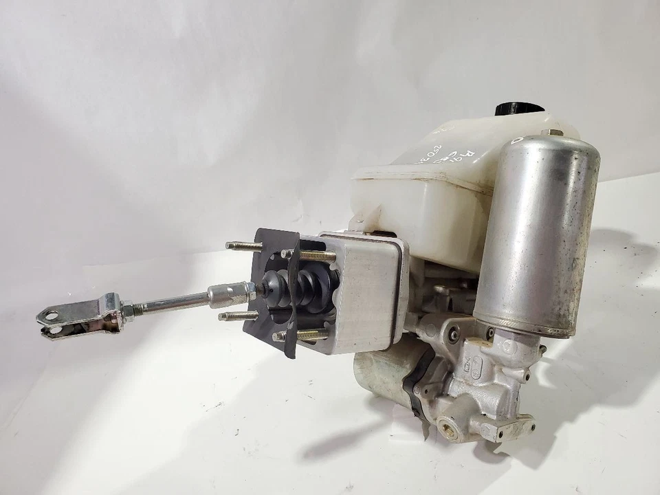 Nissan NV1500 NV2500 NV3500 2012 2020 refuerzo de freno hidráulico OEM 5,6 L tracción trasera Foto 3 de 4