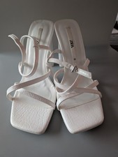 Zara White Faux Croc Strappy Block Heel Sandals Size 6 (T2)