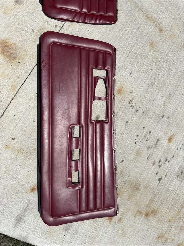 Chevrolet Camaro 1982-1992 paneles de puerta rojo OEM vinilo Foto 2 de 2