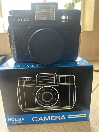 Holga 120S Camera without Flash NEW IN BOX - Pictures In Colour/Black/White