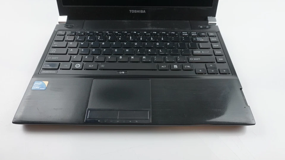 Cheap Toshiba 13.3" Laptop Intel i3 Up To 2.4GHz 8GB RAM 128GB SSD Windows 10 - Image 2 of 4