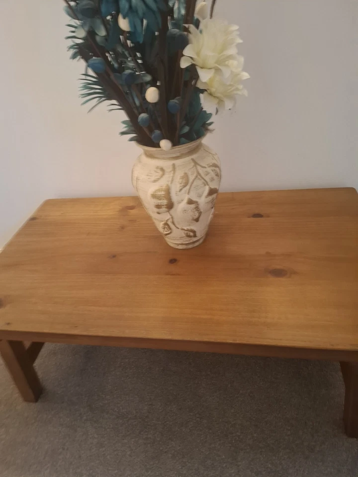 Oak Furniture Land Coffee Table New £380 -  Small Amount Of Re Assembly Required - Image 4 of 4